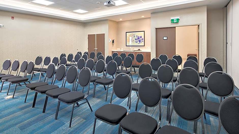 Staybridge Suites By Holiday Inn Red Deer North By IHG