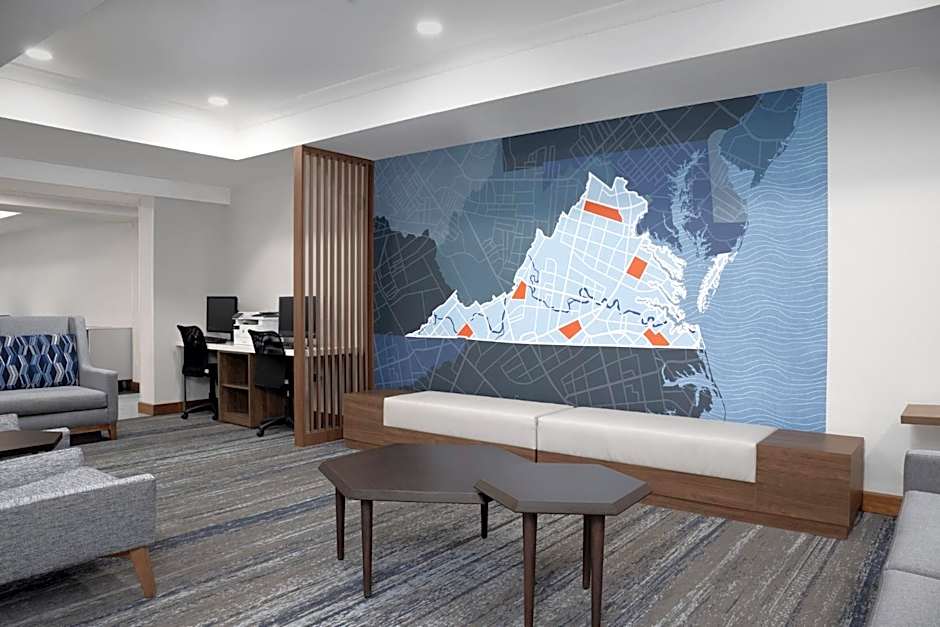 Holiday Inn Express & Suites Alexandria - Fort Belvoir By IHG