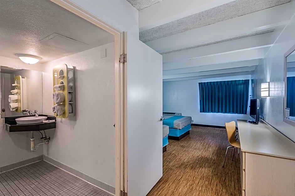 Motel 6-Kokomo, IN