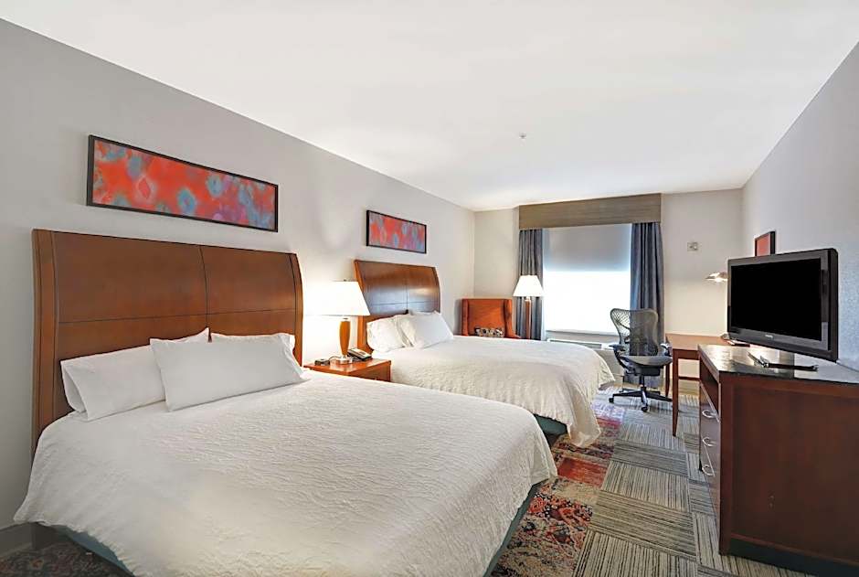 Photo 1 of 12 of 2 Queen Beds, Mobility Accessible, Bathtub
