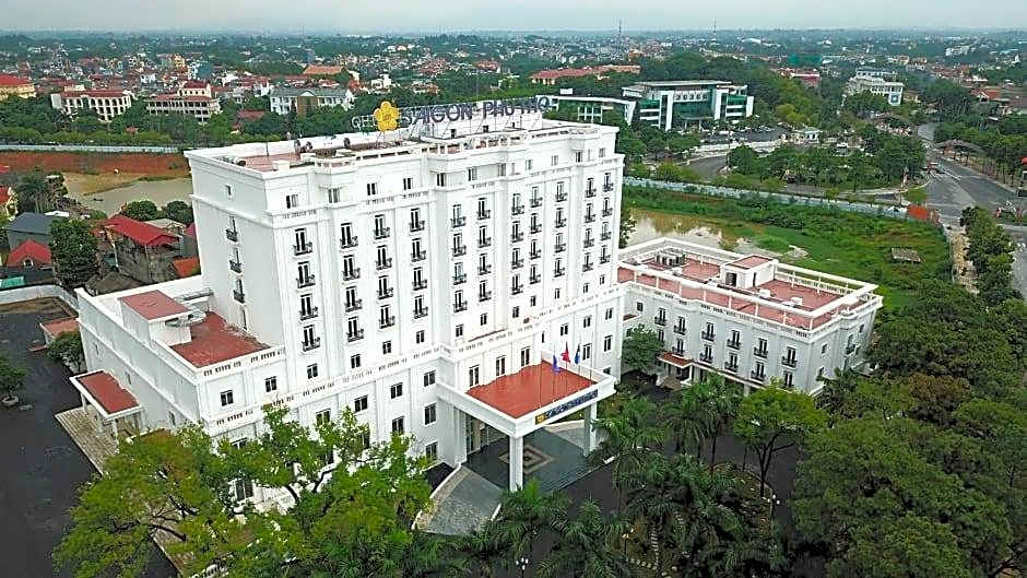 Sai Gon Phu Tho Hotel