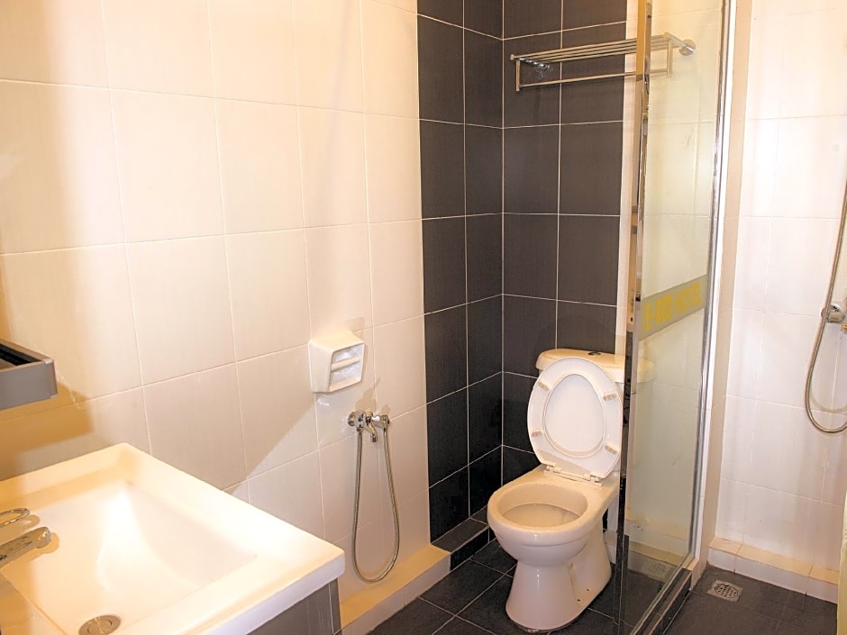 Ernes Hotel Bayu Mutiara 