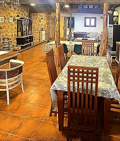 La Casona del Rio Abion