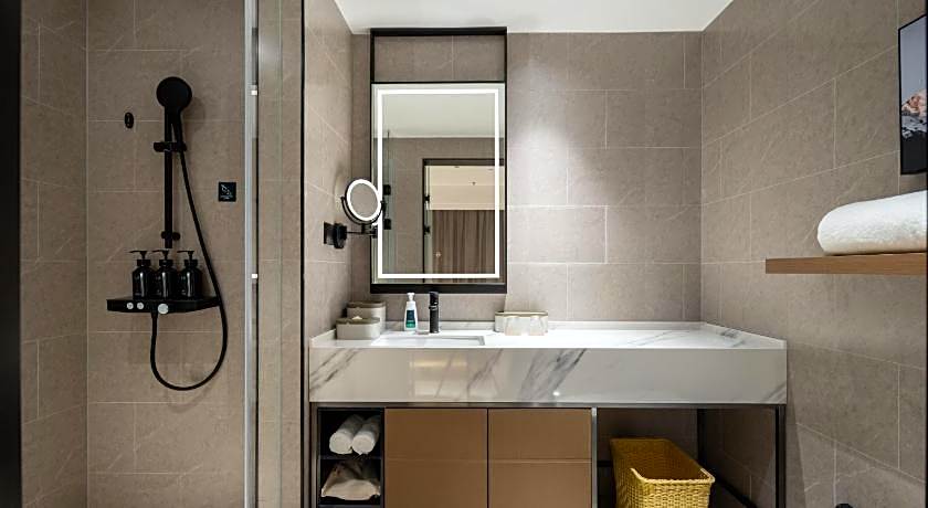 Atour Hotel Qidong Phoenix Hui Renmin West Road