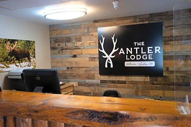 The Antler Lodge - Gardiner