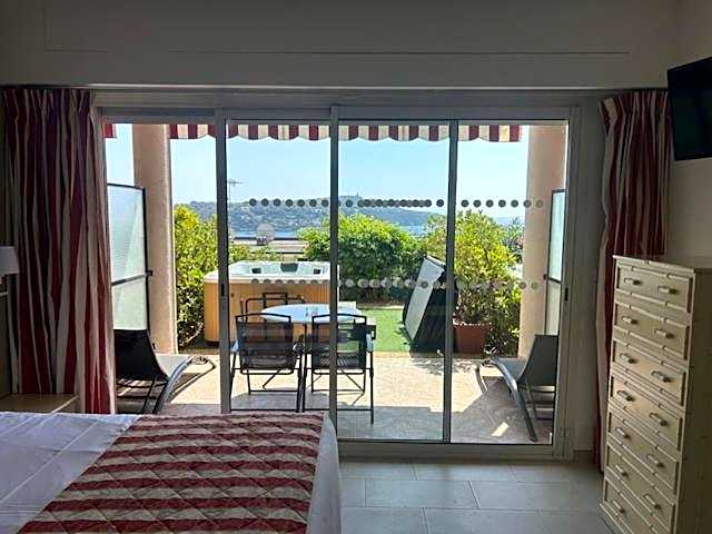 Hôtel La Flore