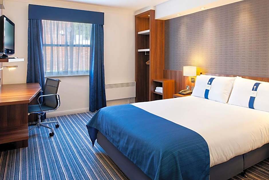 Holiday Inn Express Leeds-East By IHG