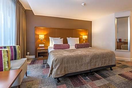Large Twin Room