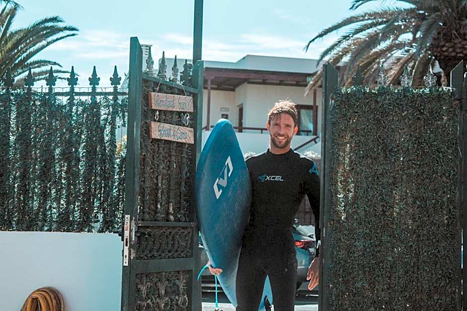 International Surf Camp ONLY SURF