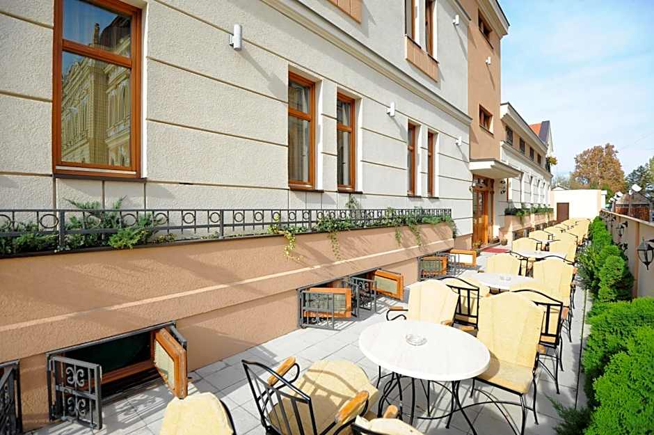 Premier Prezident Garni Hotel and Spa