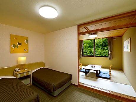 Japanese Western Style Room for 4 People