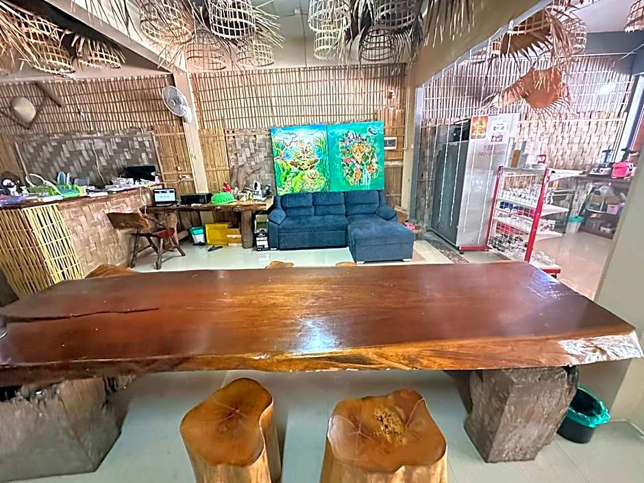 Painting Family Hostel