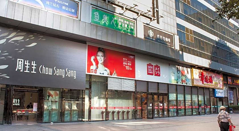 South & North International Apartment (Kam Rueng Plaza)-Free shuttle bus/Snack during Canton Fair