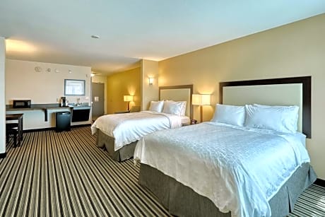 Queen Suite with Two Queen Beds - Hearing Accessible/Non - Smoking