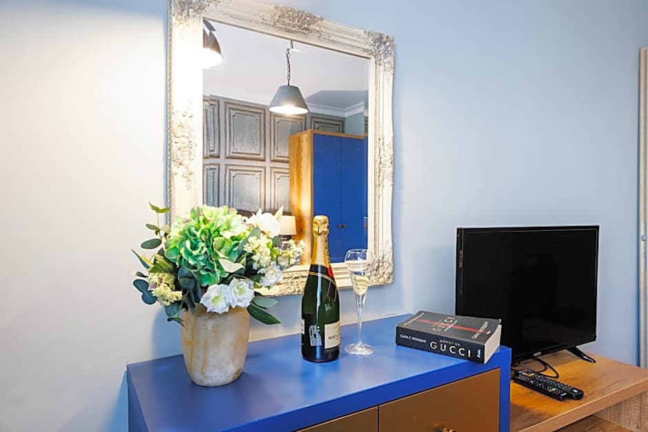 Avenue Hotel - Free Parking