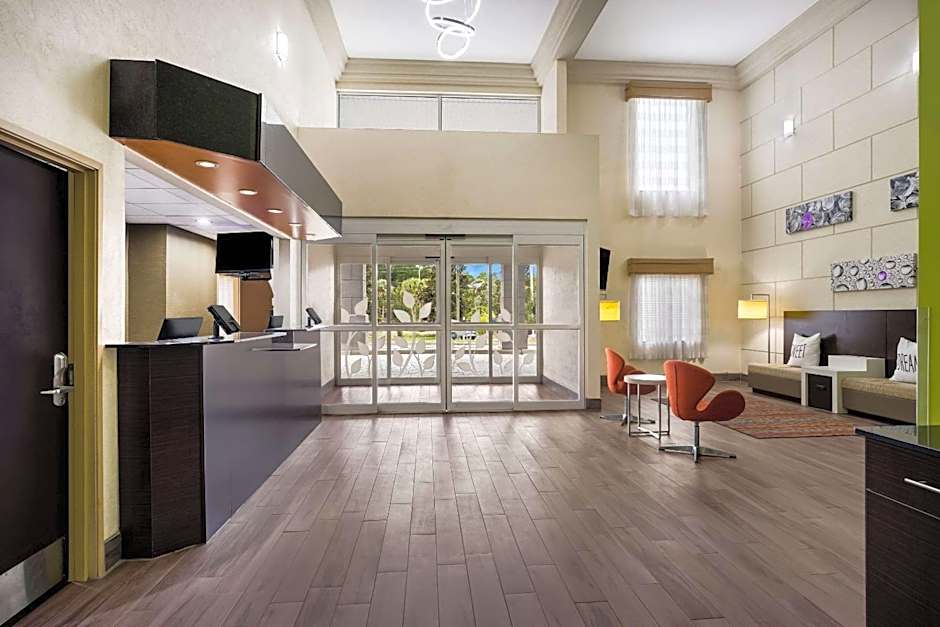 Sleep Inn & Suites Valdosta Mall Area