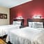 Red Roof Inn PLUS+ Long Island - Garden City