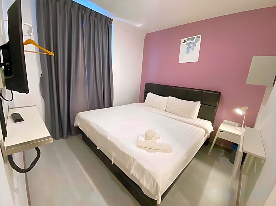 Havona Hotel @ Taman Tropika Kulai - Self Check In