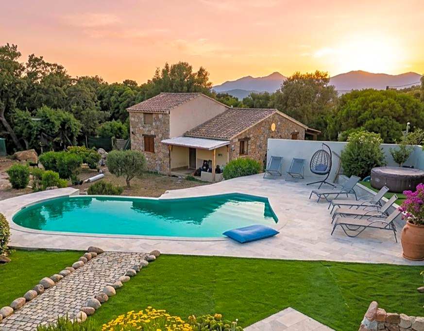 B&B Arghjola