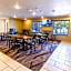 Cobblestone Inn & Suites - Winters