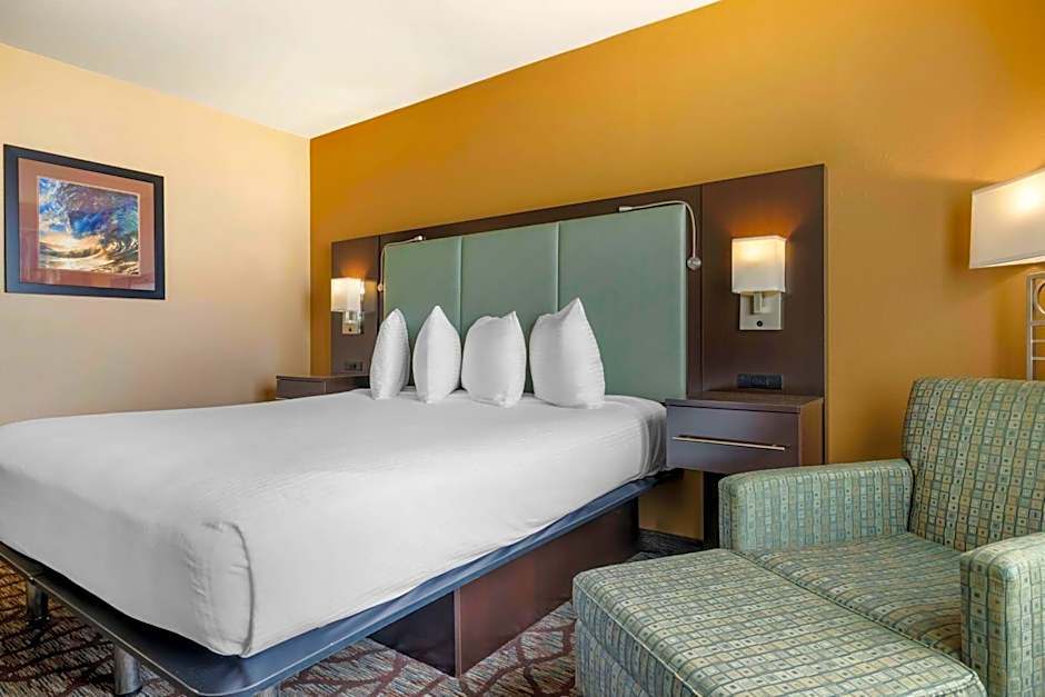 Best Western Plus Oceanside Palms Hotel