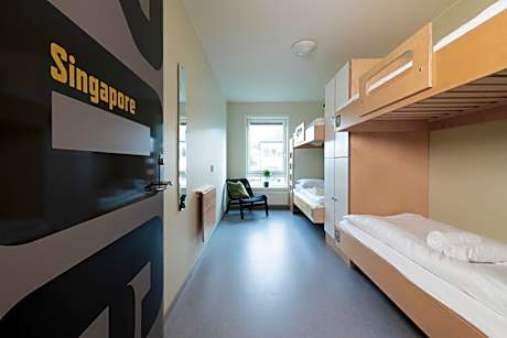 Quadruple Room with Shared Bathroom