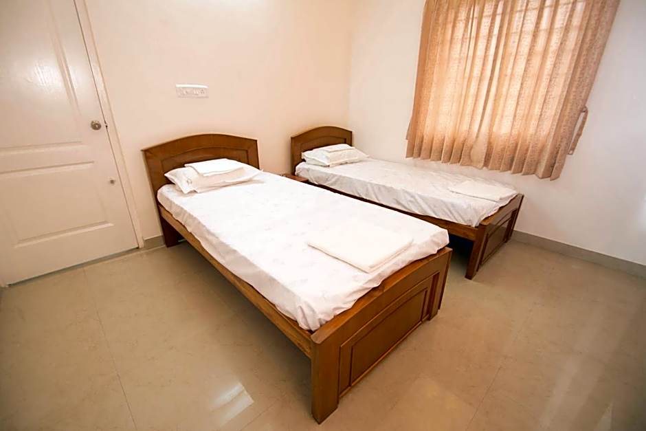 ThulasiRams Service Apartments