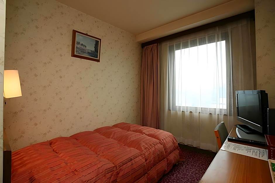 City Hotel Airport in Prince