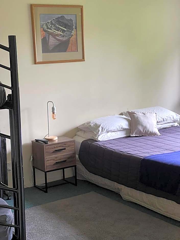 Howard's Mountain Lodge