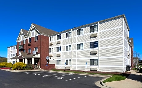 Extended Stay America Suites - Cincinnati - Blue Ash - Reed Hartman