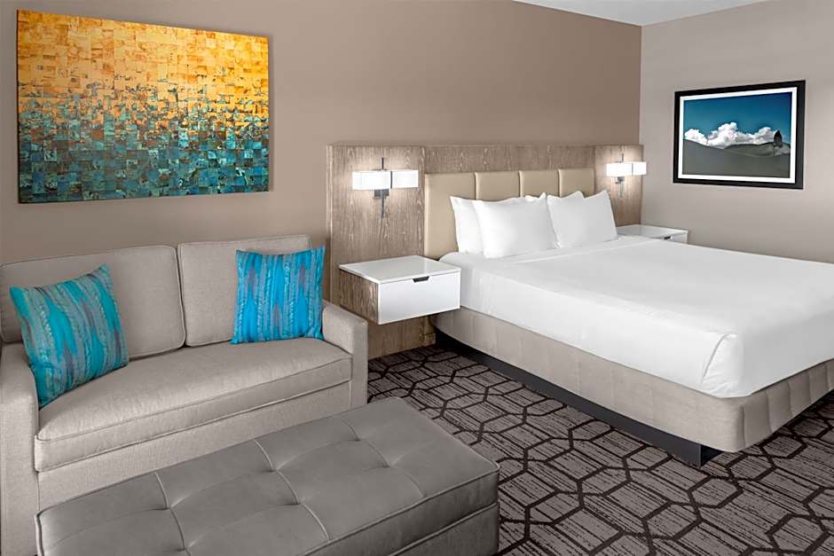 DoubleTree by Hilton Lubbock - University Area