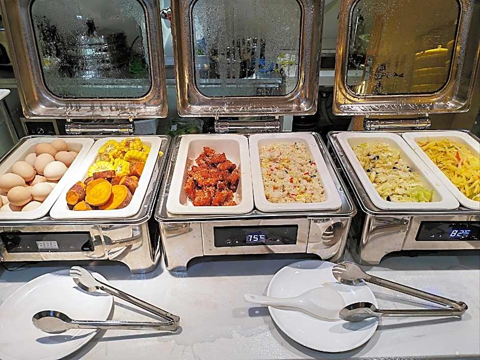 IU Hotel Chongqing Jiefangbei Hongyadong Chaotianmen