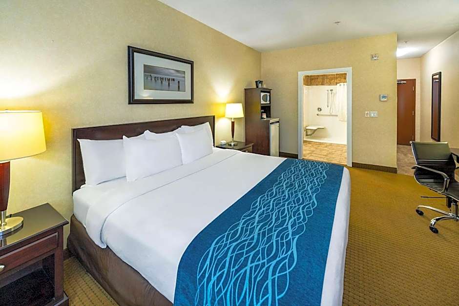 Comfort Inn & Suites Edson