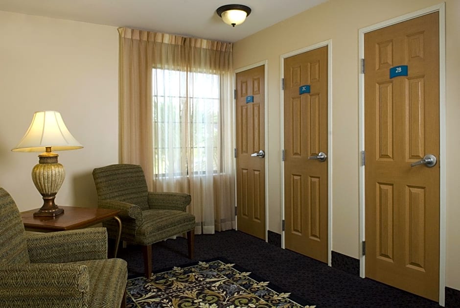 Staybridge Suites Savannah Airport-Pooler