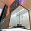 La Luna Premium Deluxe Apartment with Pool & Jacuzzi, Bikes and Secured Parking