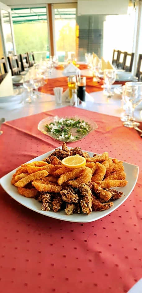 Hotel Restaurant Plutitor Delta Ways