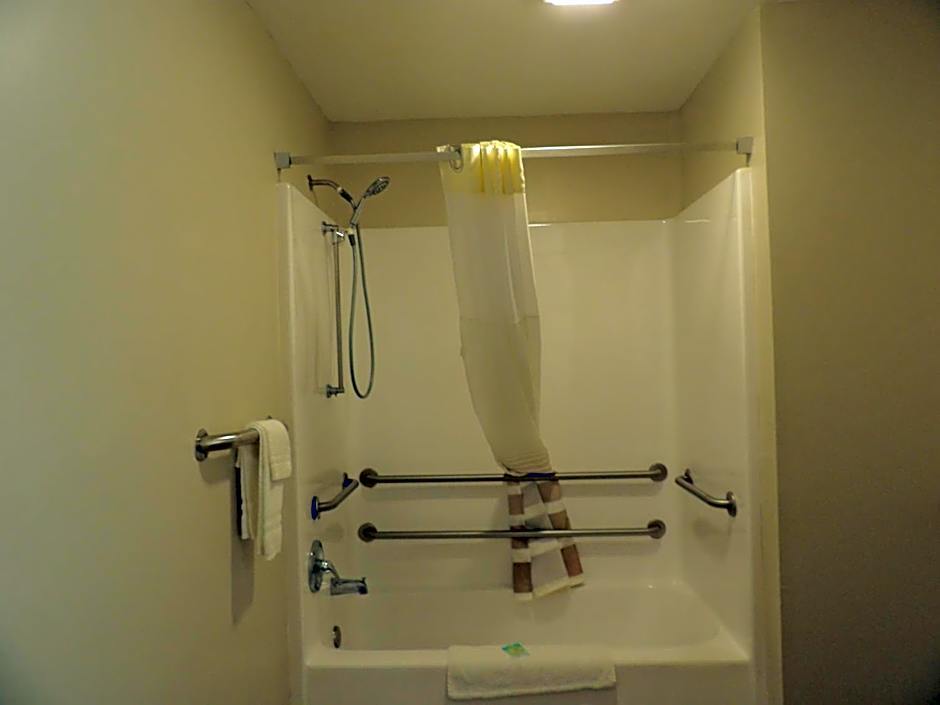 Super 8 by Wyndham Ocean Springs Biloxi