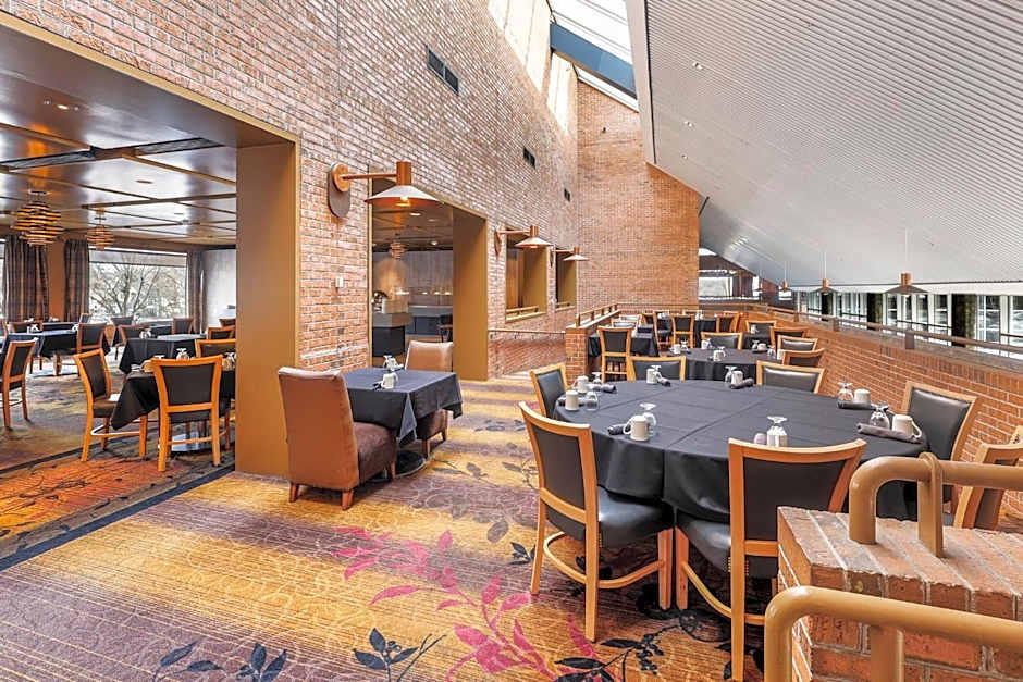 Crowne Plaza Minneapolis West