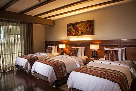 Triple Room with City View