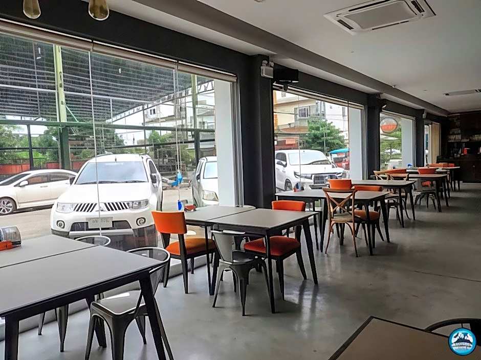 Original Orange Hotel