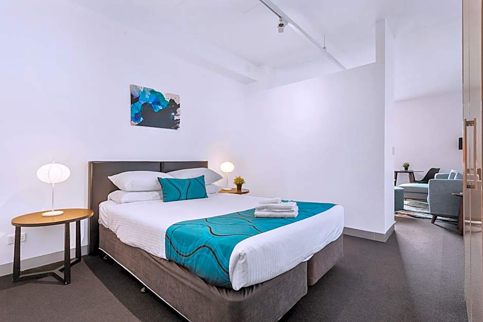 City Harbour Apartments