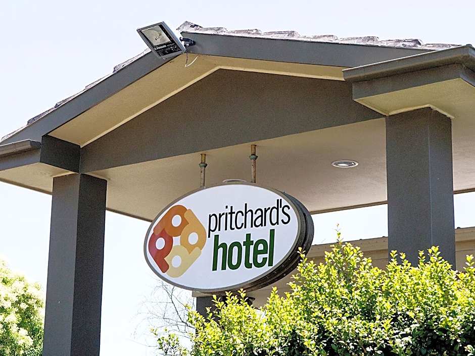 Nightcap at Pritchards Hotel