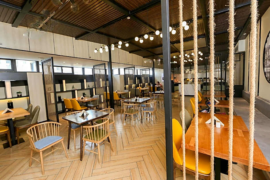 Atour Hotel Zhenjiang Railway Station Nanxu Avenue