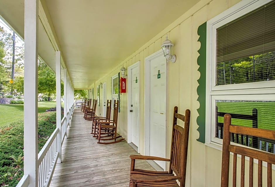 Boxwood Lodge Blowing Rock near Boone-University