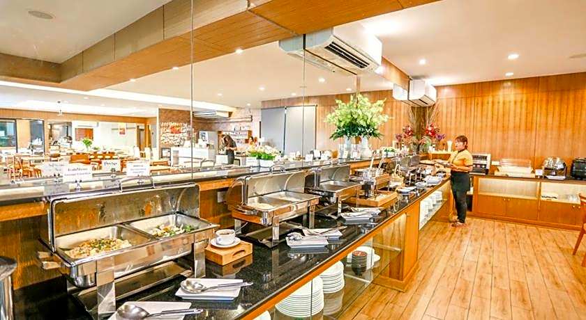 CRYSTAL JADE  RAYONG HOTEL