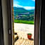 Amico Country House