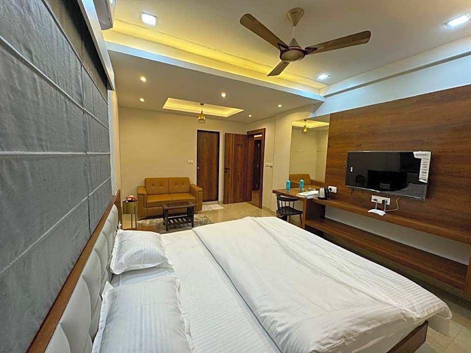 Hotel Atithi Inn Akluj