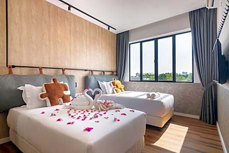 Deluxe Twin Room