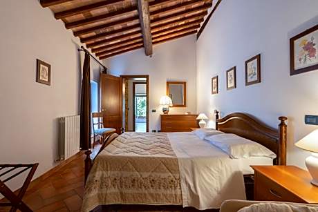 Two-Bedroom Apartment (4 Adults)