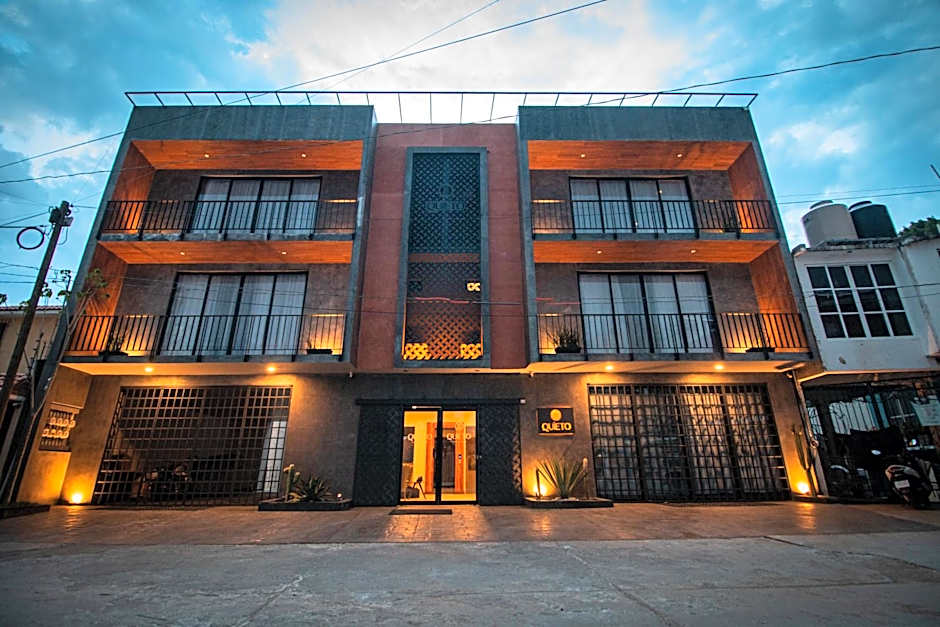 Quieto Hotel Suites